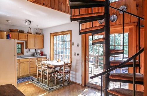 Town of Denning Cabin | Woodlands - Peaceful & Charming Catskills Escape