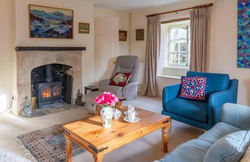 Rendcomb House | Woodmancote Manor Cottage