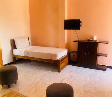Kochchikade Hotel | Woodnest Saayoo Resort