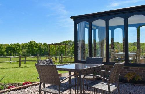 Cowbeech House | Woodpeckers