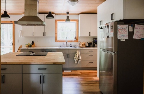 Manistee House | Woods & Water! Lake Michigan house, surrounded by Manistee National Forest!