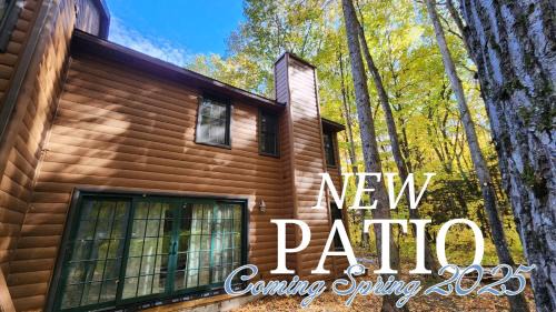 Petoskey House | Woods Way Hideaway - minutes from Petoskey & Harbor Springs - close to beaches, skiing & more!