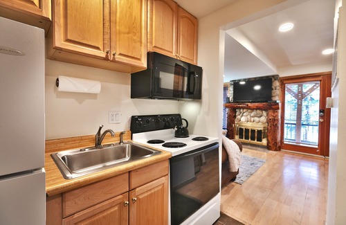 Downtown Park City Condo | Woodside 11 1 Bedroom Condo by RedAwning