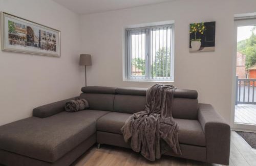 Scarborough House | Woodside