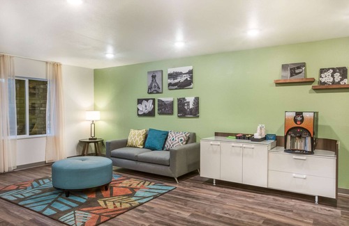Newnan Hotel | WoodSpring Suites Atlanta Newnan