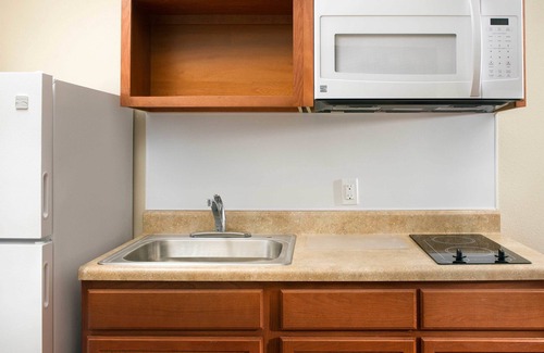 Chesapeake Hotel | WoodSpring Suites Chesapeake - Norfolk Greenbrier