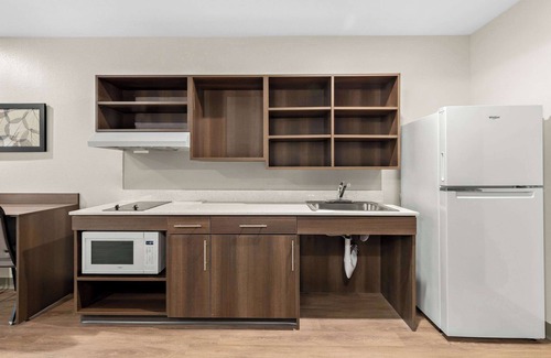 Indio Hotel | Woodspring Suites Indio - Coachella Valley