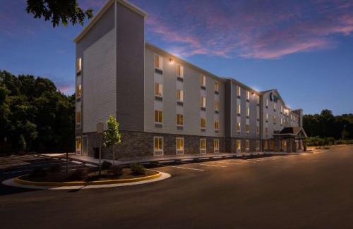 Lynchburg Hotel | WoodSpring Suites Lynchburg VA