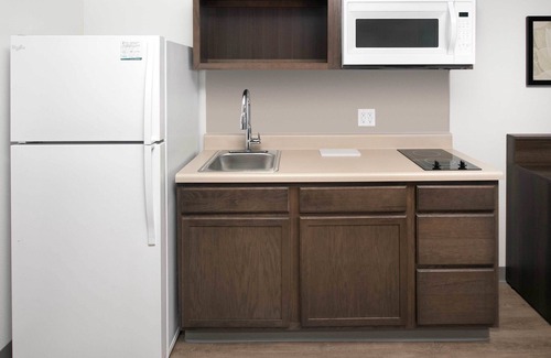 Ludlam Hotel | WoodSpring Suites Miami Southwest