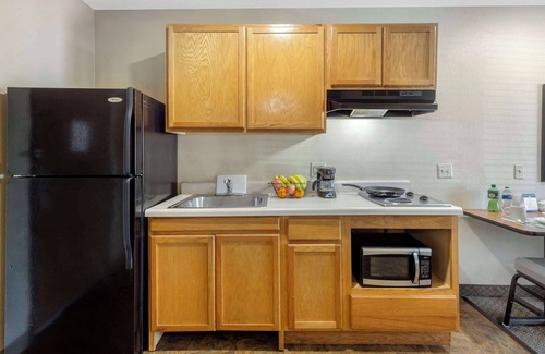 Garner Hotel | WoodSpring Suites Raleigh Garner