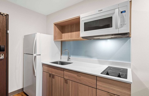 Mosby Hotel | WoodSpring Suites Richmond Airport