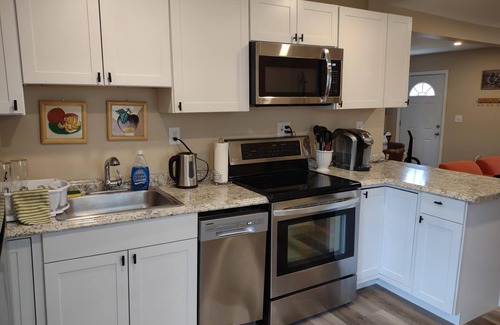 Narrowsburg Cottage | Woodstock Cottage located 10 min from Bethel Woods Art Center!