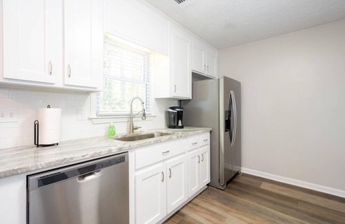 Woodstock House | Woodstock - Whole Home - Extended Stay