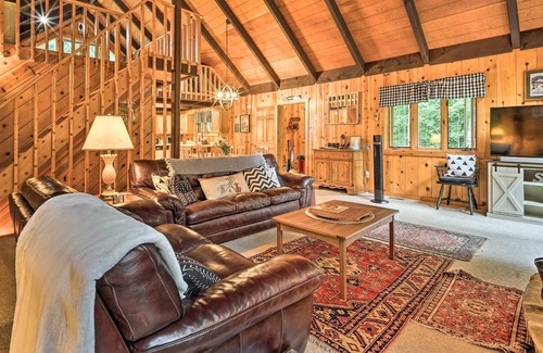 Wardsboro Cabin | Woodsy Cabin w/ Fire Pit ~ 8 Mi to Mount Snow