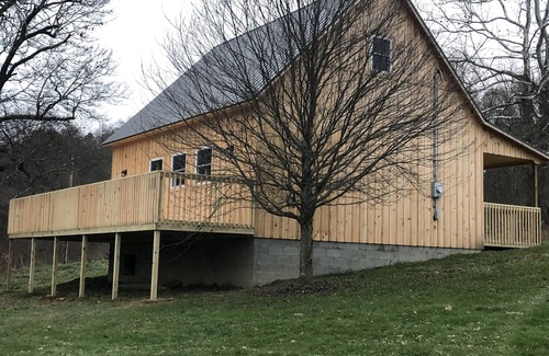 Old Washington Cabin | Wooly Bear Retreat-Secluded+Minutes From Salt Fork