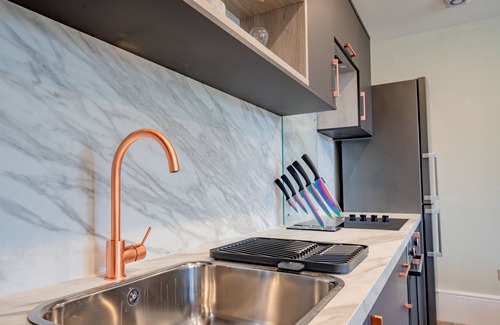 Pontrilas Condo | Worcester City Centre 1 Bedroom Apartment