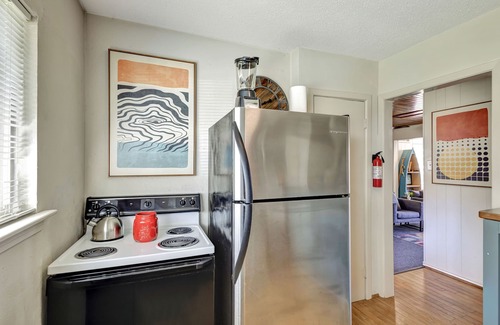 Lavon Cabin | Work Crew/Insurance-Ready Home Near Lavon & Wylie - ON THE WATER!