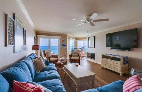 Solana Beach Apartment | Work Friendly Oceanfront SURF25 Condo