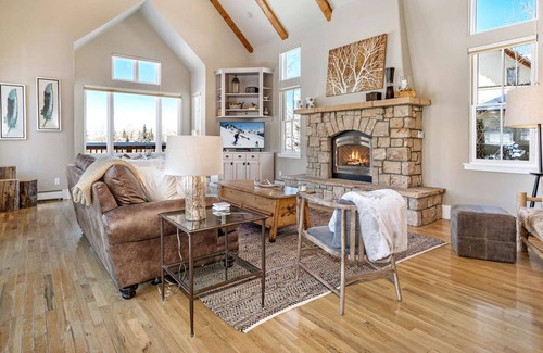 Cordillera House | Work & Play in the Mountains, Monthly Deals for this Luxurious, Cordillera Home!