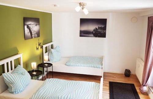 Bonnenbroich-Geneicken Apartment | Work & Stay Apartment