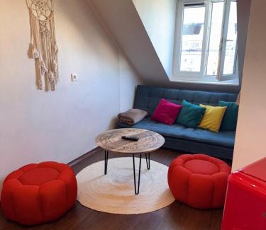 Josephsplatz Apartment | Workout & Chill