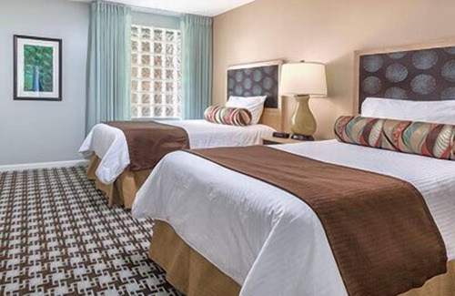 Inner Harbour House | Worldmark Victoria - 2BD Sleeps up to 6