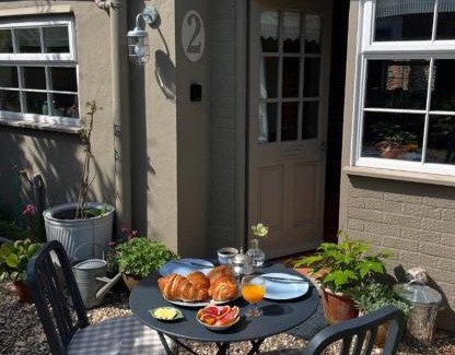 Worstead House | Worstead Cottage by Big Skies Cottages