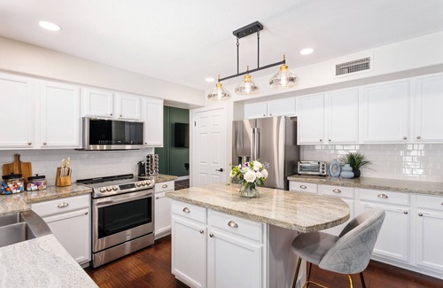 Scarlett Canyon House | WOW$100K+NewBackyard, $75K Interior: 4Br+BonusRm+3Ba+HtdPool*HotTub*Golf*FirePit