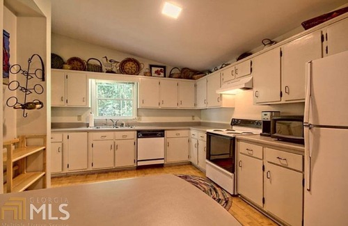 Lakemont Cabin | WOW.Mountain and Lake Views, Lake Rabun the "Lake Como" of the US