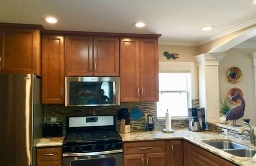 Virginia Trace Villa | WOW! Professionally decorated 2 Bd 2 Ba Villa close to Lake Sumter Landing