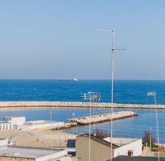 Municipio 3 Apartment | Wow Waterfront Apartment