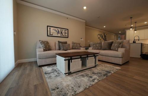 Osage Beach House | Wow Where Dreams become Reality New Luxury Unit