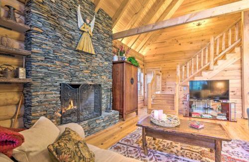 Alpendorf House | Wraparound Deck Linville Mountain Cabin