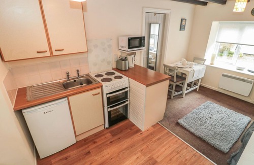 Morpeth Cottage | WREN COTTAGE, pet friendly, character holiday cottage in Morpeth