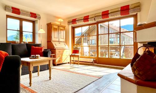 Steibis Apartment | Wunderschöne Wohnung mit Balkon und Blick auf die Alpen