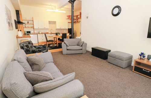 Litton Mill Apartment | WYE APARTMENT, LITTON MILL in Litton Mill In Miller's Dale