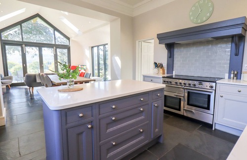 Near Sawrey House | WYKEFIELD, family friendly, with open fire in Hawkshead