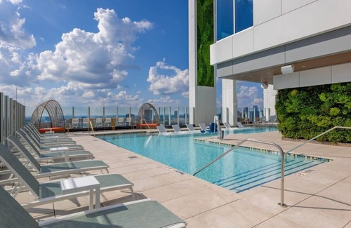 Downtown Atlanta Condo | Wyndham Atlanta Resort | King Bed Studio Suite
