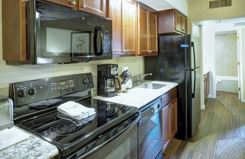Historic Downtown Durango Condo | Wyndham Durango | Five 1BR/1BA Suites