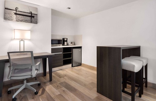 Zona 10 Hotel | Wyndham Garden Guatemala City