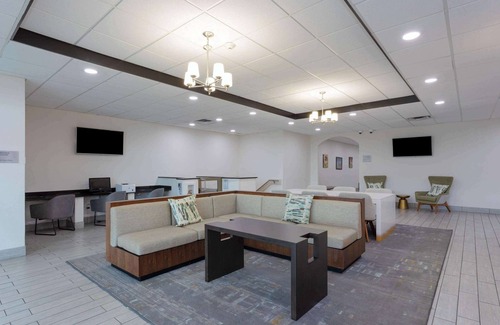 Tallahassee Hotel | Wyndham Garden Tallahassee Capitol