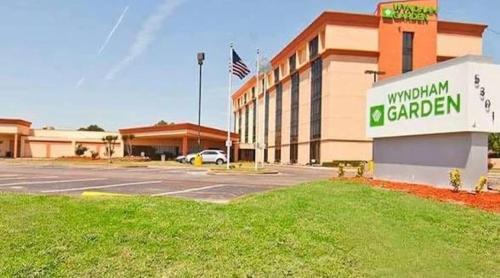 Texarkana Apartment | Wyndham Garden Texarkan