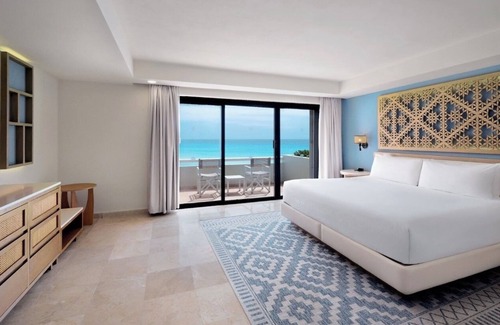 Zona Hotelera Resort | Wyndham Grand Cancun – Oceanfront Studio for 2 - All-Inclusive Resort