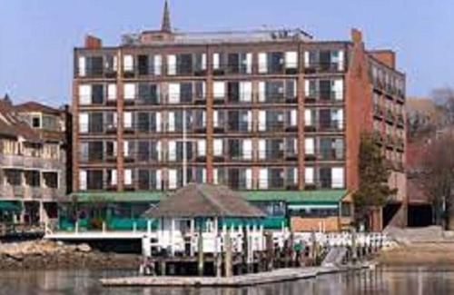 Yachting Village Condo | Wyndham Inn On Harbor Resort