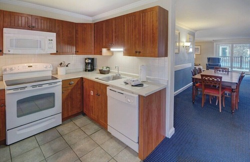 Yachting Village Condo | Wyndham Newport Onshore- Two Bedroom in the center of the harbor