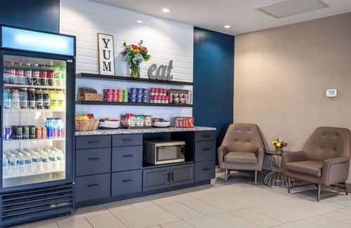 Noblesville Hotel | Wyndham Noblesville