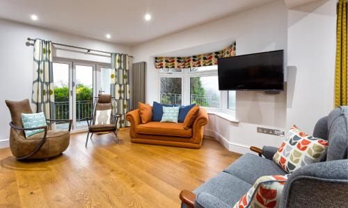 Ambleside House | Wynford