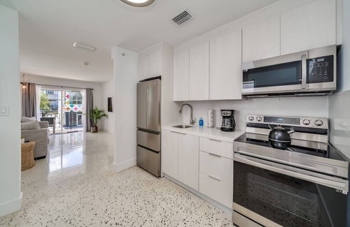 Wynwood Art District Apartment | Wynwood Charm 3, Live the art.1 Free Gated Parking