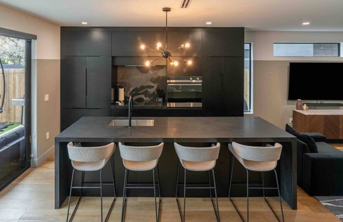 Buena Vista House | Wynwood/Design District TH w/heated Pool