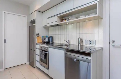 Auckland Central Business District Apartment | Wynyard Viaduct Harbour 2BR+Parking: Zodiak Stays